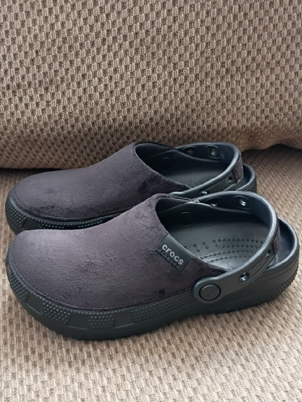CROCS Womens Or Kids Suede-Look Clog Mules in Black - Picture 9 of 11